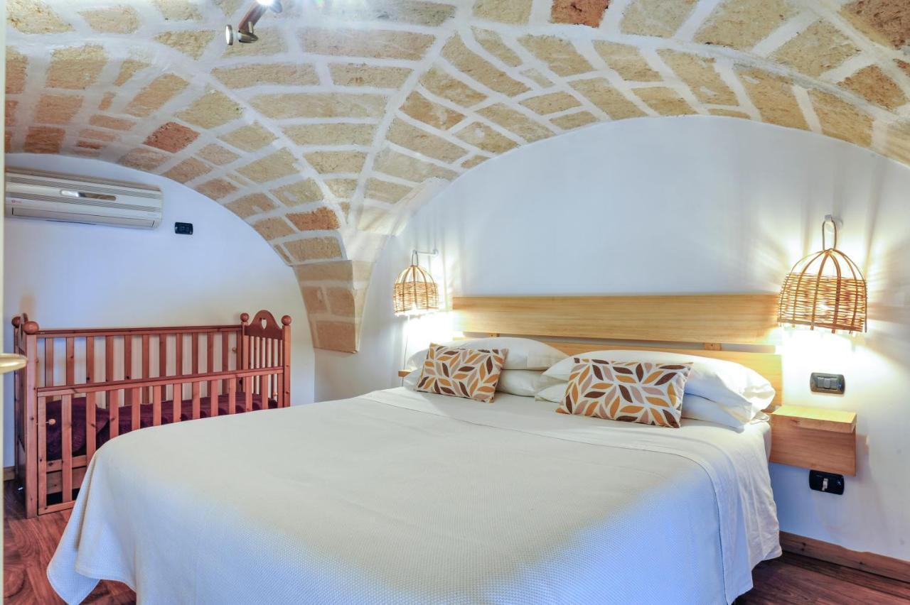 Castriota 19 - Jacuzzi Apartment Sit Lecce Buitenkant foto